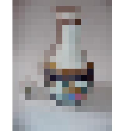 Графин фарфоровый, с белой шейкой, синий, внизу в белых овалах букеты цветов