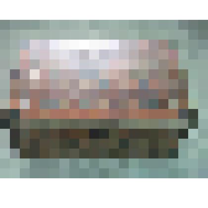 Сундук с кистевой росписью