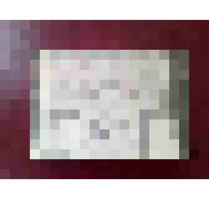 Фото. На снимке две вывески на стене клуба железнодорожников имени Меньшикова