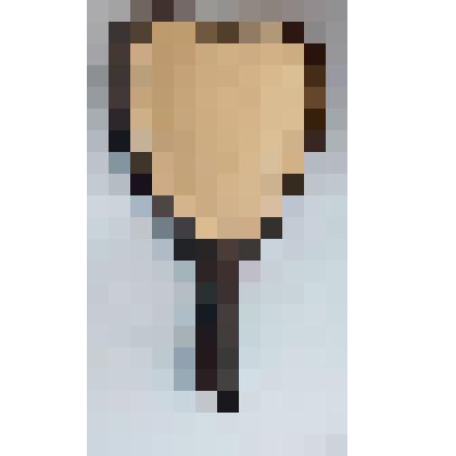 Зеркало в форме сердца с ручкой, в футляре коричневого цвета с рельефным растительным узором на оборотной стороне